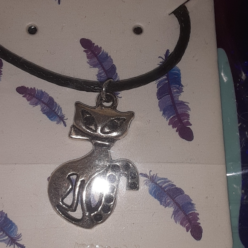 🐈Kitty Necklace🐈 - Picture 4 of 4